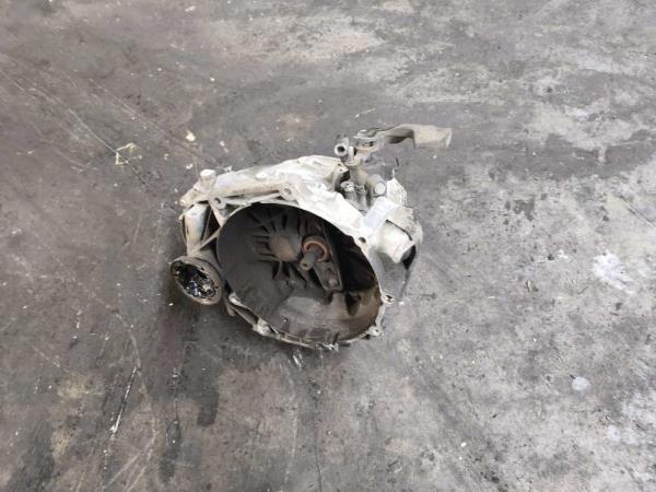 BOITE DE VITESSE VW CADDY 2.0ECOFUEL CODE: MBT ( 5-VITESSES ) - Vue 1